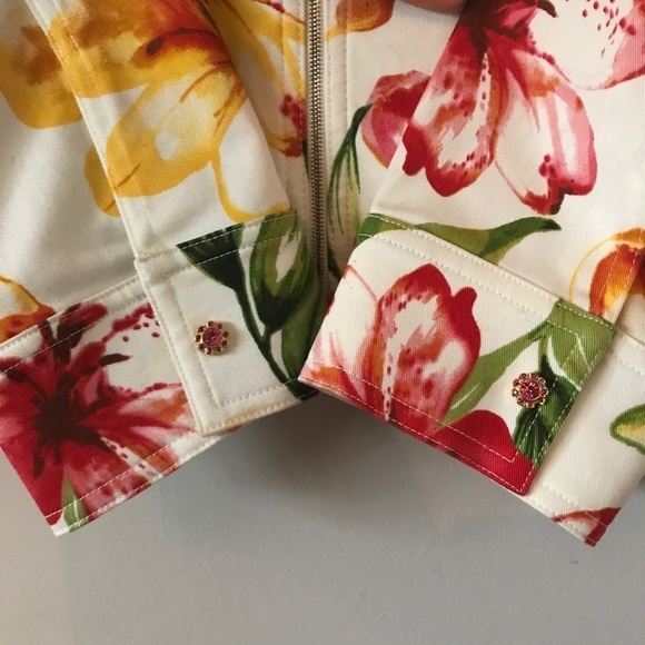 St John Sports Marie Gray Floral Tropical Jacket - Picture 10 of 14